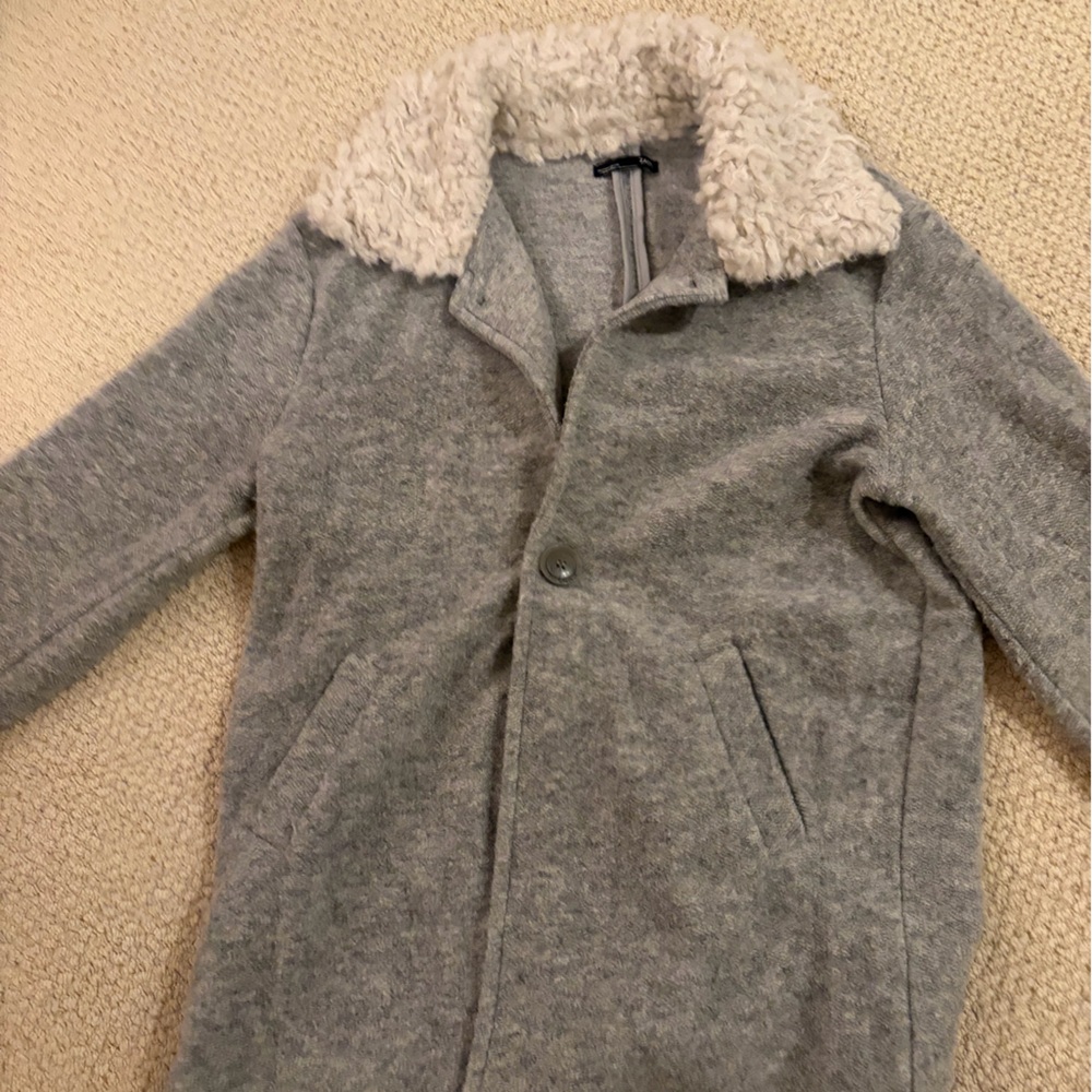 Women’s Gray Hooded Coat with Sherpa Trim